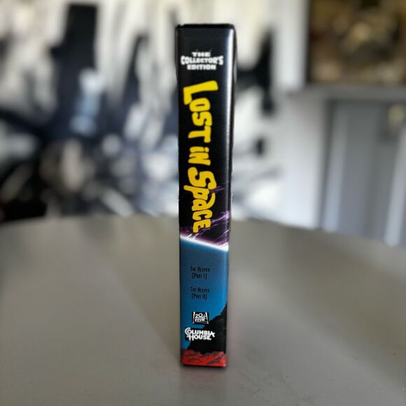 Lost In Space The Collectors Edition VHS Tape - Picture 2 of 6